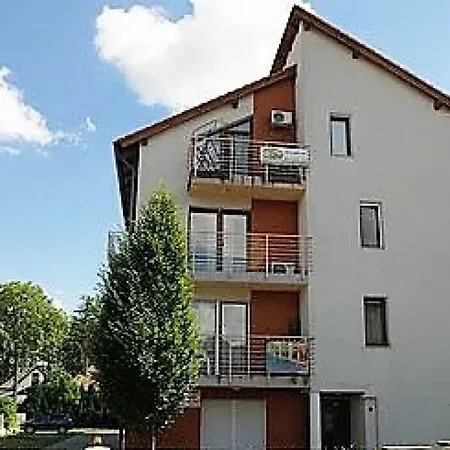 Koeztarsasag Utca 6. Apartmán Siófok